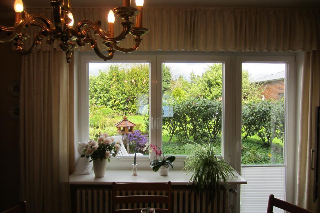 Exklusive Ferienwohnung Strohberg Plön Esterno foto